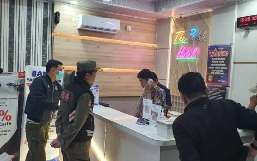 Empat Pasangan Mesum Diamankan di The Best Hotel Dumai