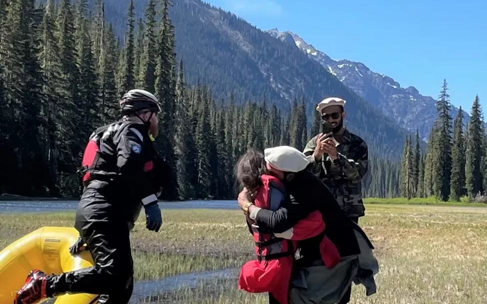 Gadis Usia 10 Tahun Ini Bertahan Hidup di Lembah Berbatu, Begini Kisahnya