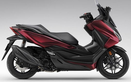 Kesan Mewah Honda Forza Terbaru, Harga 90 Jutaan