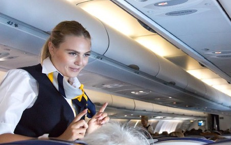 Ternyata Naik Pesawat Ada Outfit yang Disarankan, Begini Kata Pramugari