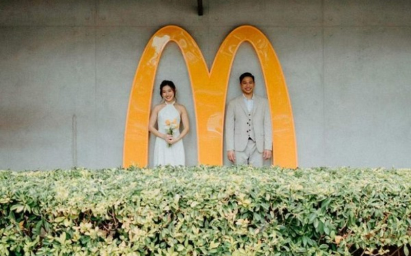 Pengantin Ini Viral, Gelar Resepsi Pernikahan di McD Habiskan Biaya Segini