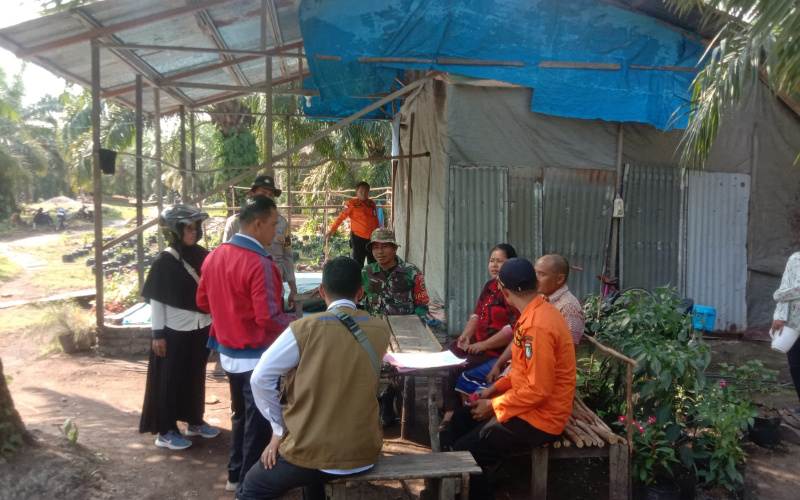 Bersama BPBD, Babinsa Koramil 02/BK Laksanakan Patroli Karlahut