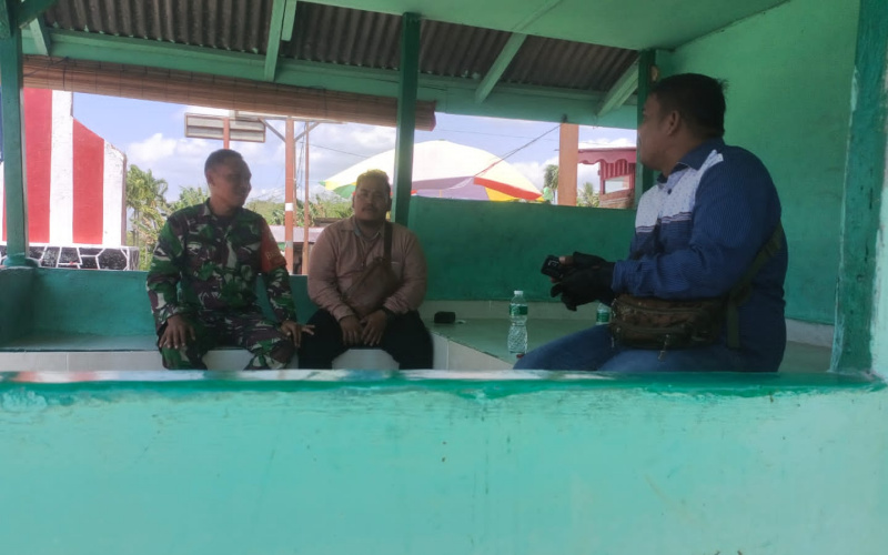 Laksanakan Komunikasi Sosial, Babinsa Koramil 02/BK Pererat Hubungan dengan Masyarakat