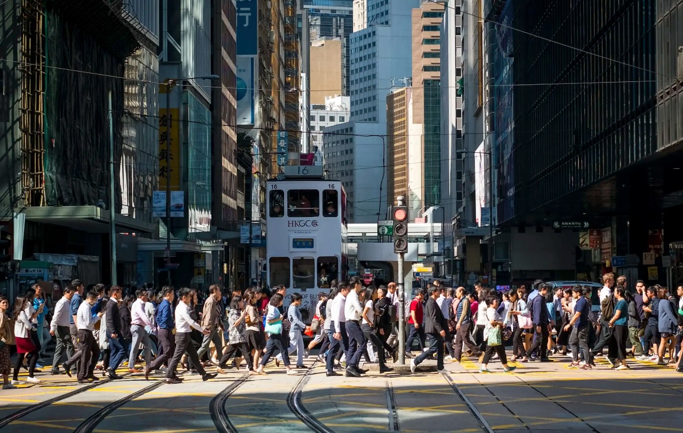 Hong Kong Immigration Limited is now launching a new service to align with the Capital Investment Entrant Scheme introduced by the Hong Kong government.