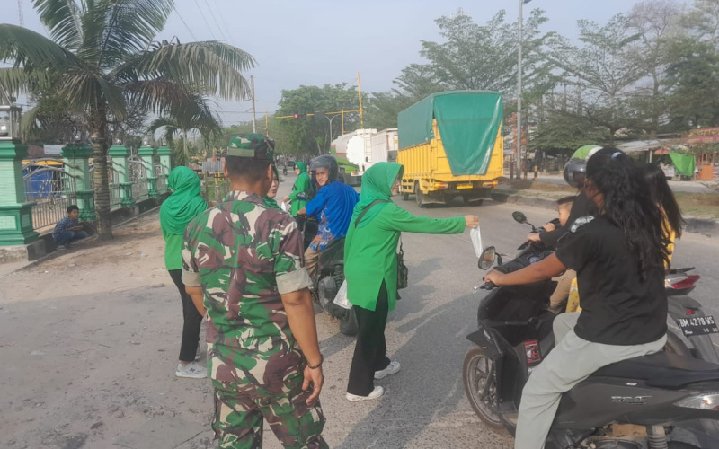 Peduli Kebersamaan, BatiTuud Koramil 03 Sei 9 Berbagi Takjil