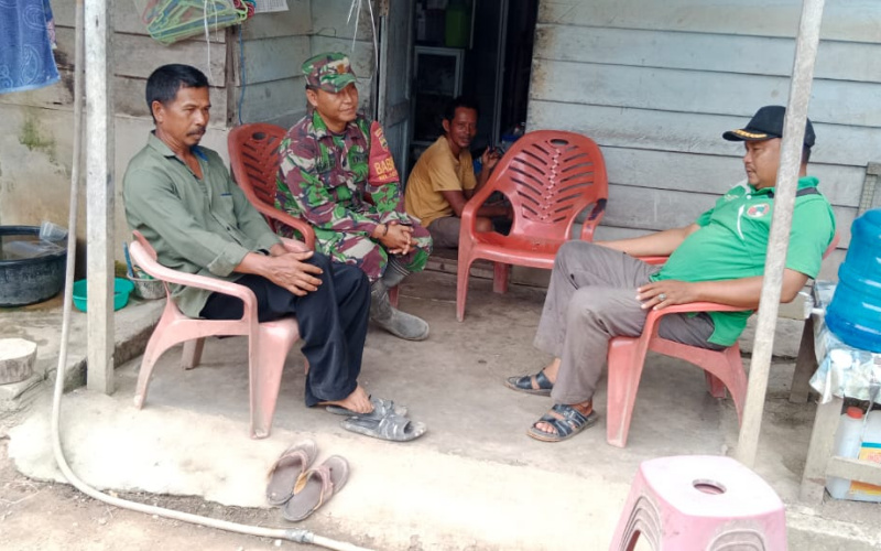 Komunikasi Sosial, Babinsa Koramil 03 Sei Sembilan Pererat Hubungan dengan Masyarakat