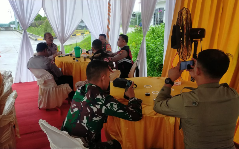 Anggota Koramil 02 BK Aktif Terlibat Giat Pengamanan di Gerbang Tol Permai