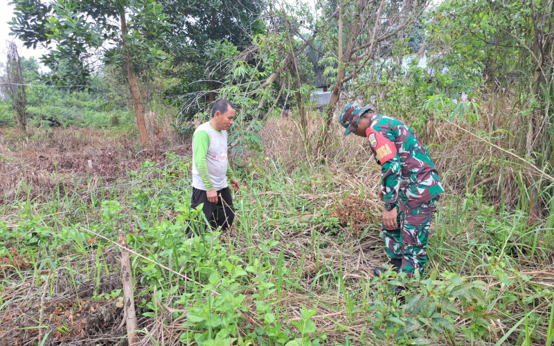Patroli Karhutla, Serda Andri Widodo Beri Pesan Kepada Warga