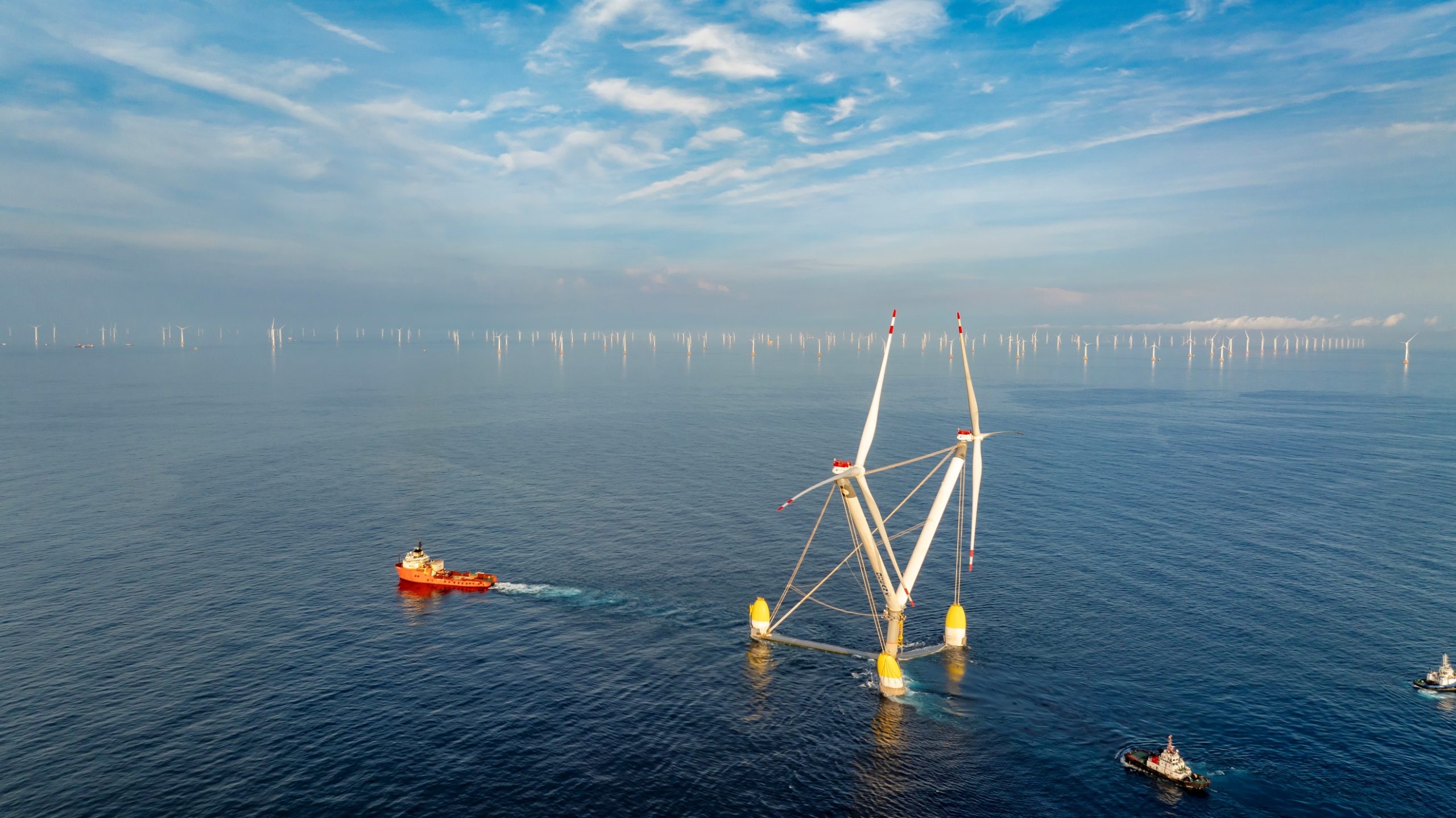 Mingyang's OceanX Sets Record: World's Most Powerful Floating Wind Turbine Successfully Sets Sail