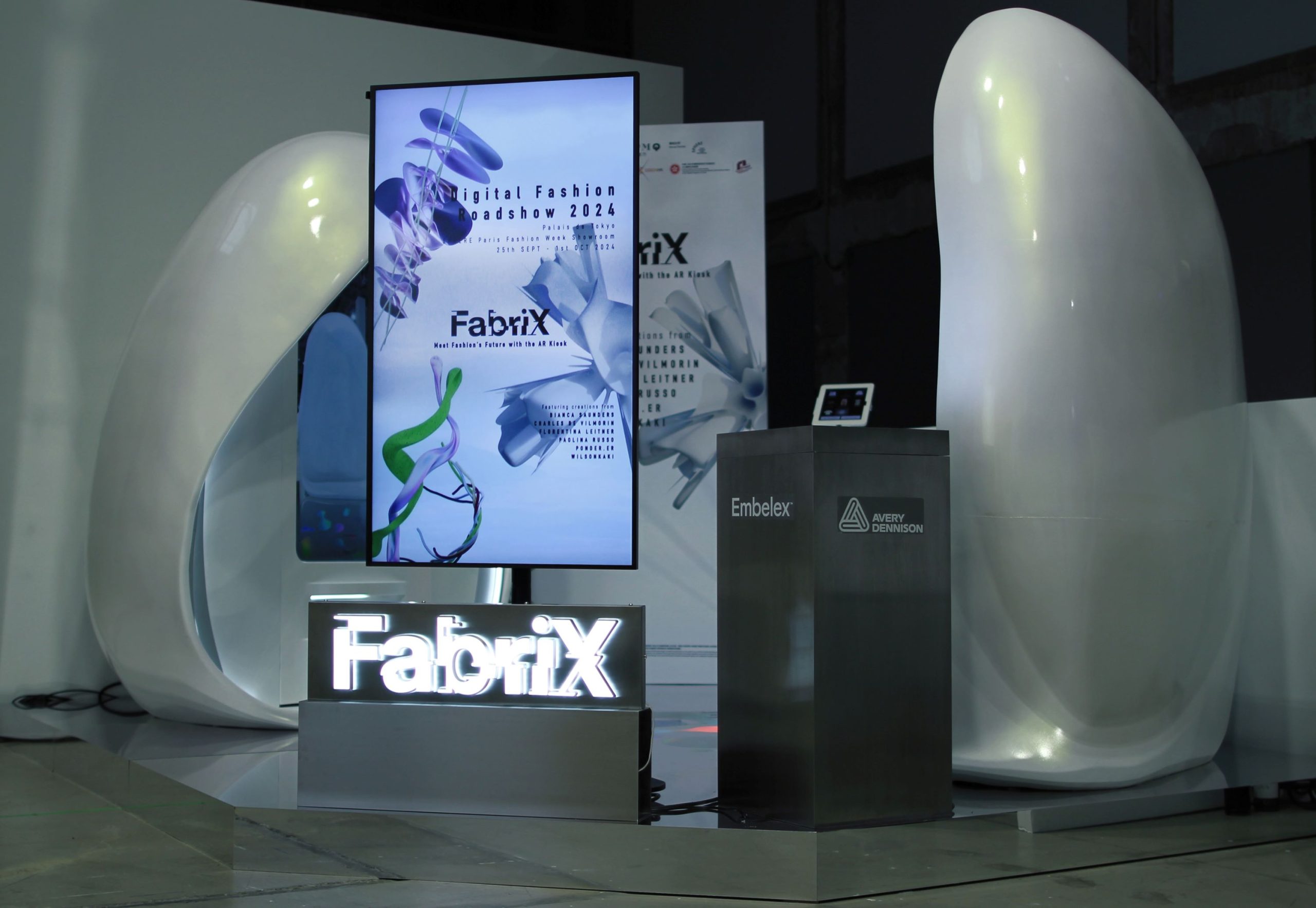FabriX Digital Fashion Roadshow Kembali ke Paris Fashion Week 2024