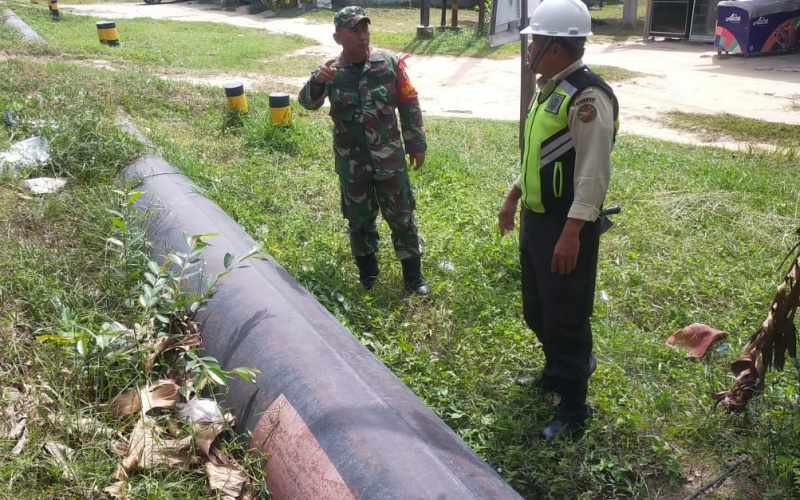 Koramil 02 Patroli Keamanan Terkait Pipa Minyak Pertamina