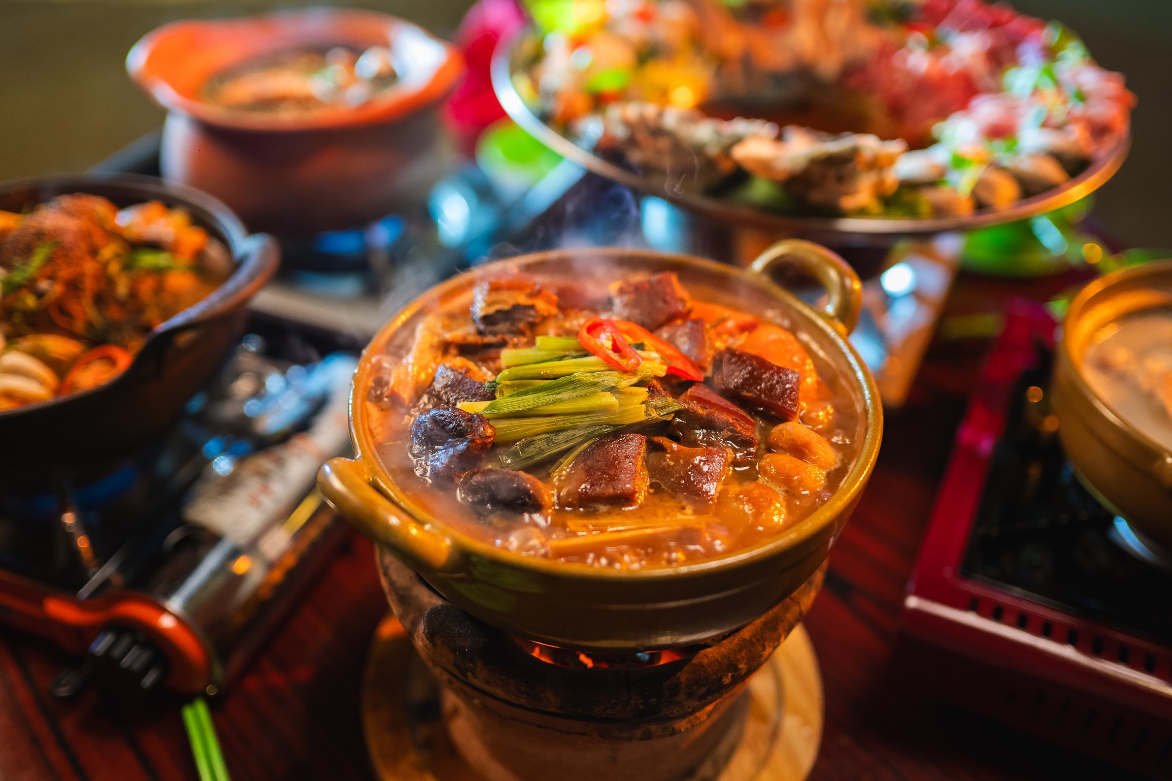 Broadway Macau Luncurkan Festival Hotpot Terbesar di Kota Itu, Hadirkan Lebih dari 50 Hidangan Hotpot Khas Asia